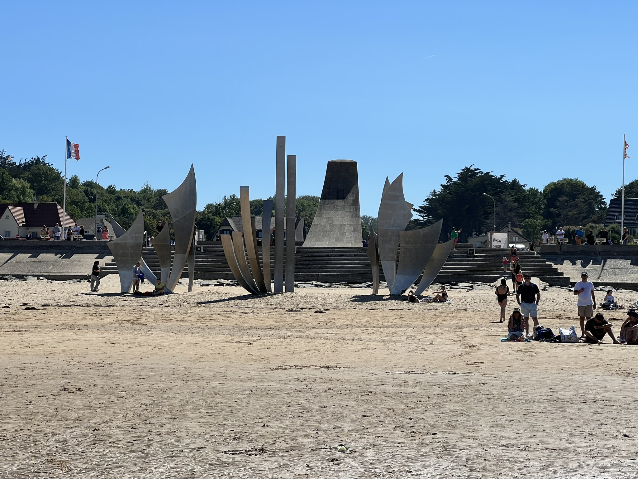 Monumento apposto sulla spiaggia di Omaha Beach