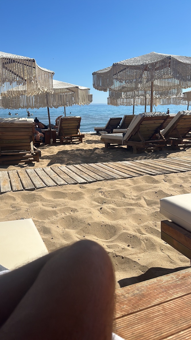 Spiaggia Banana a Zante dall'ombrellone