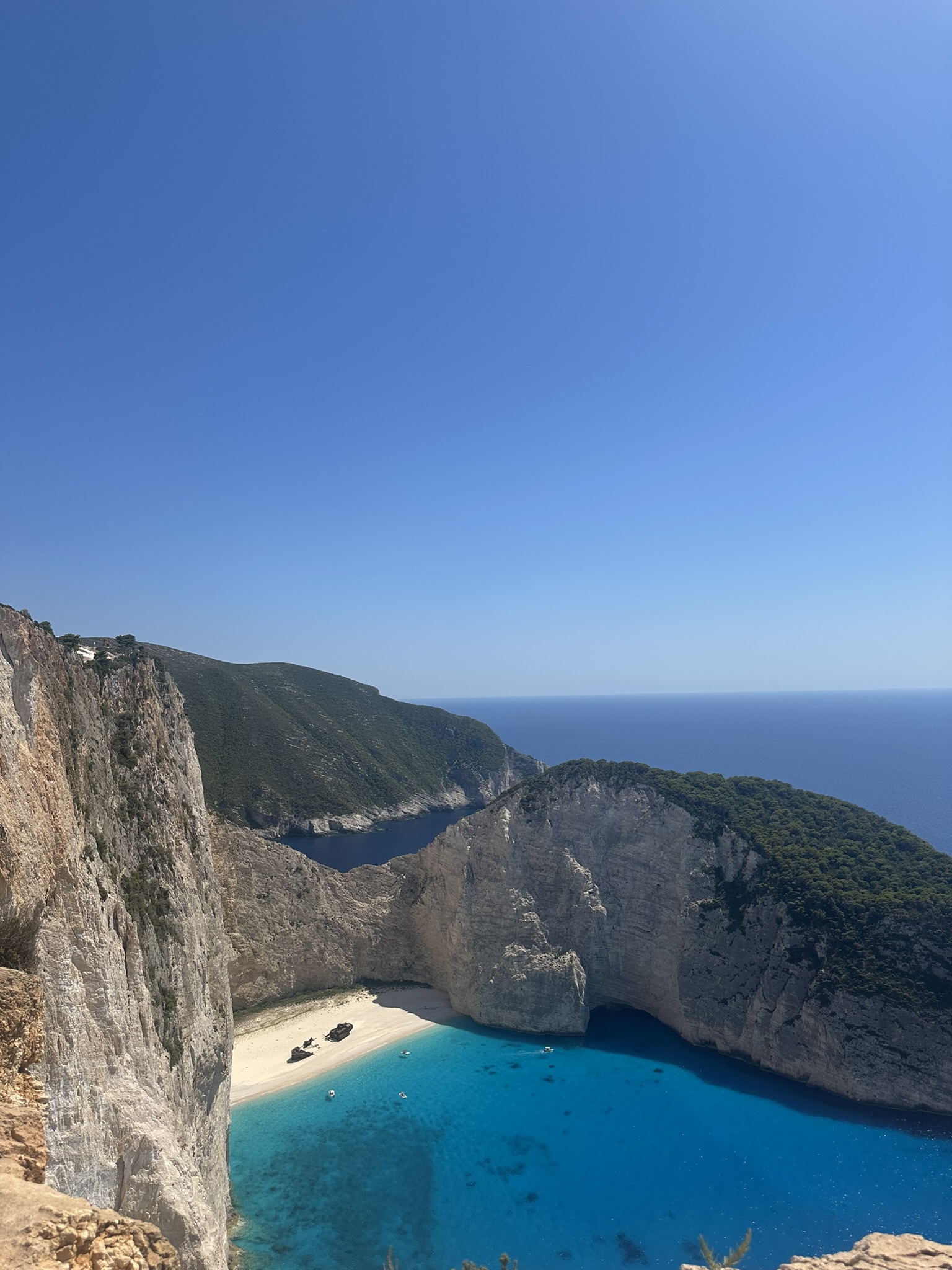 Spiaggia del Navagio a Zante vista dall'alto